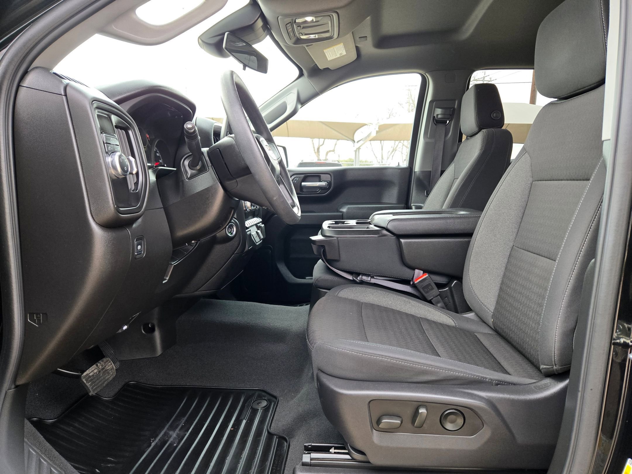 Certified 2025 GMC Sierra 1500 Pro w/ Pro Value Package image 9