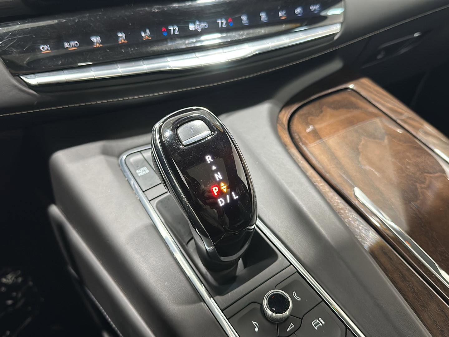 Used 2023 Cadillac Escalade ESV Sport Platinum AWD/4WD image 15
