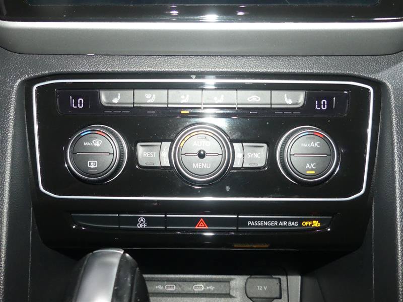 Used 2022 Volkswagen Atlas SEL AWD/4WD image 40