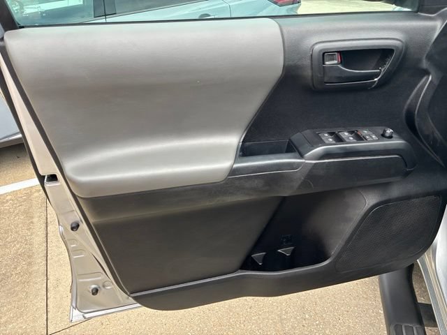 Used 2022 Toyota Tacoma SR w/ SR Convenience Package RWD image 19