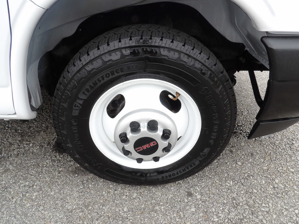 Used 2021 GMC Savana 3500 Extended w/ Power Convenience Package RWD image 48