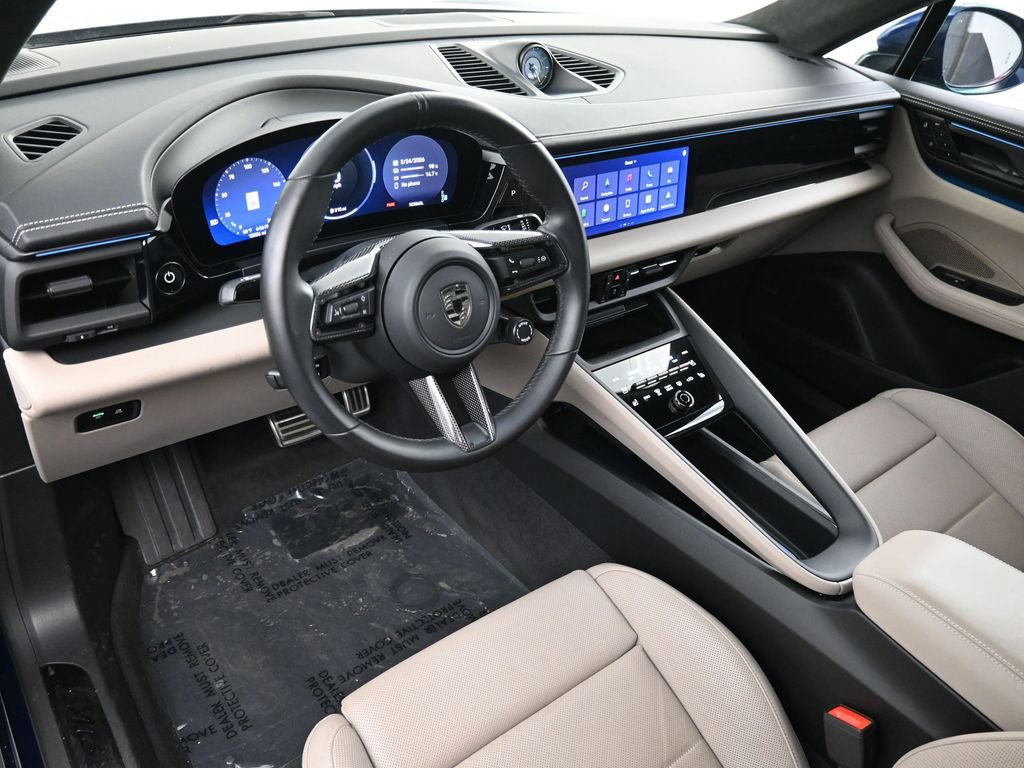 Certified 2024 Porsche Macan Turbo Electric image 4