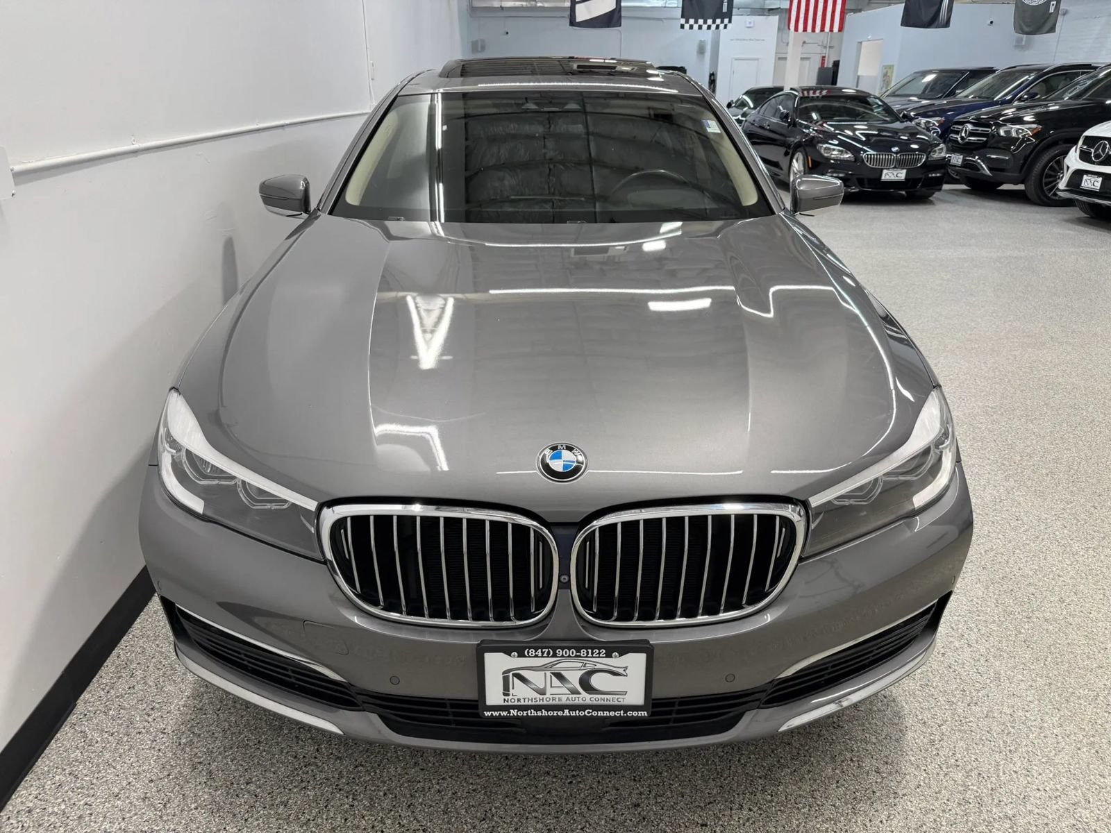 Used 2017 BMW 740i xDrive AWD/4WD image 11