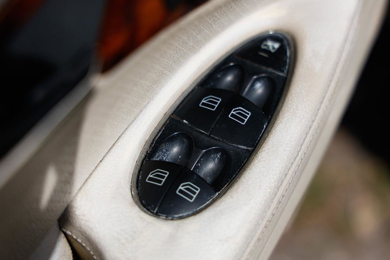 Used 2003 Mercedes-Benz E 320 Sedan w/ X2 Opt Pkg image 40