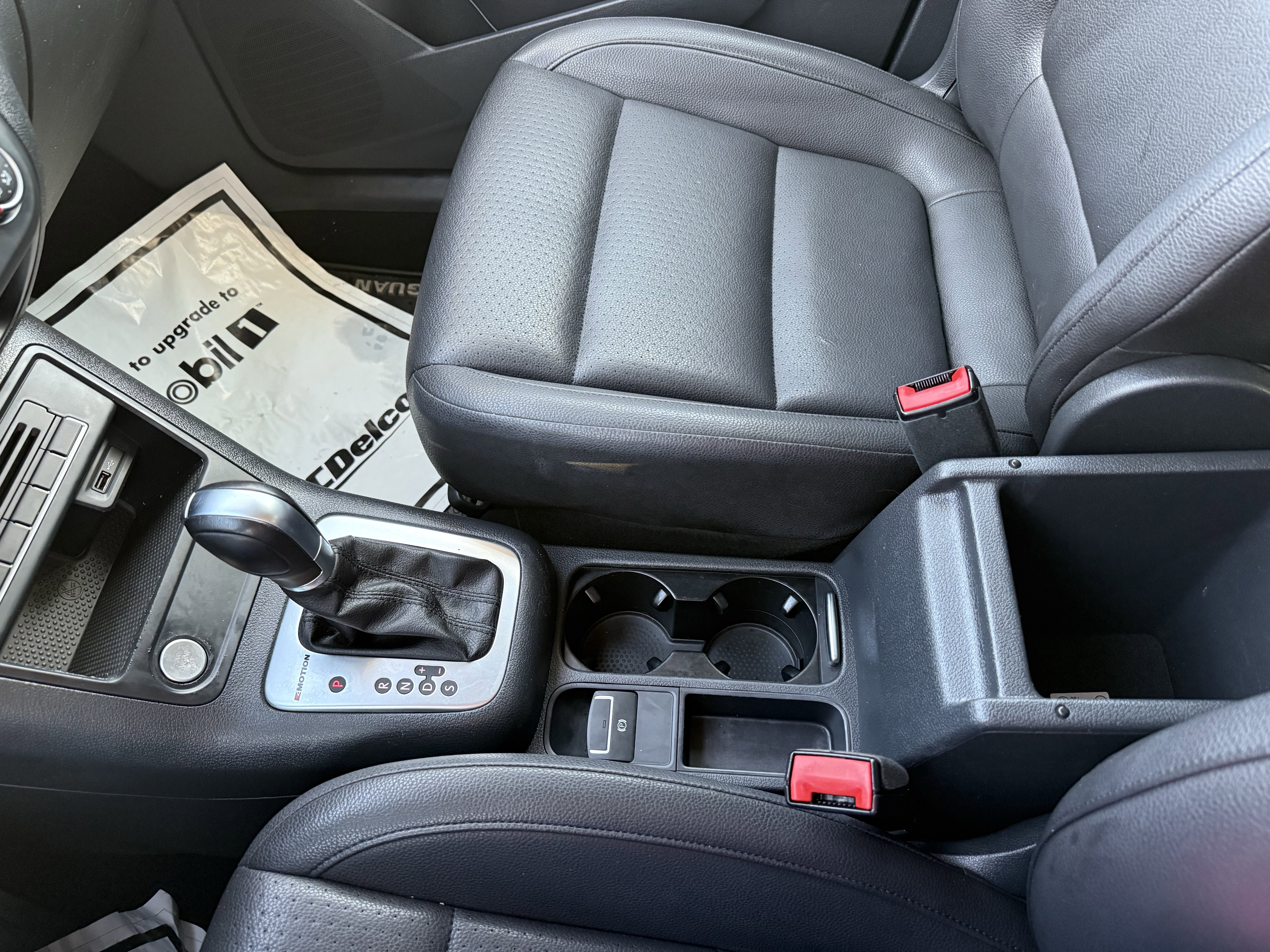 Used 2016 Volkswagen Tiguan S image 22