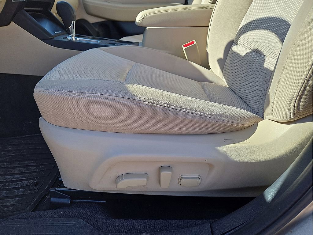 Used 2015 Subaru Outback 2.5i Premium image 23