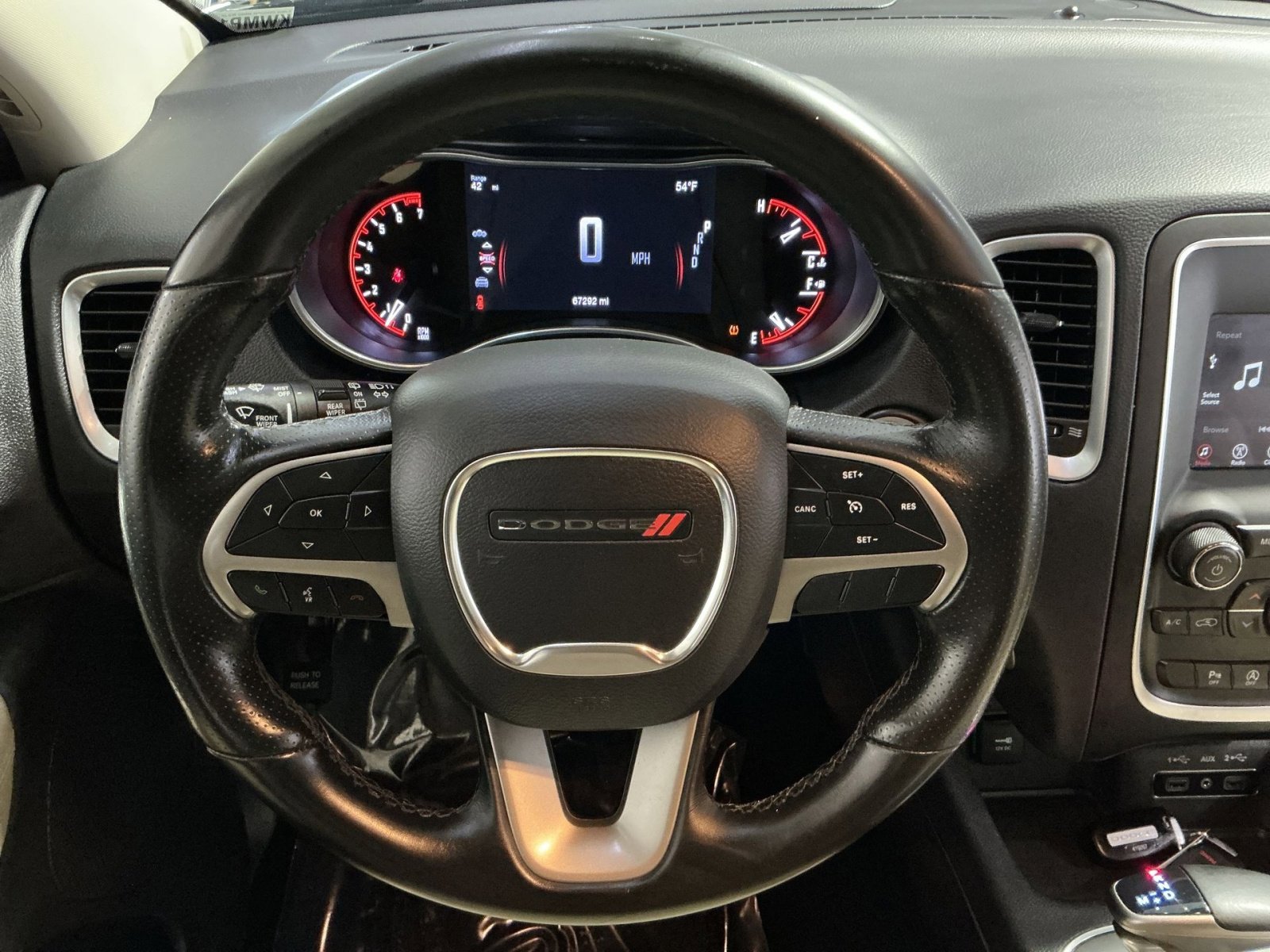 Used 2019 Dodge Durango SXT image 24