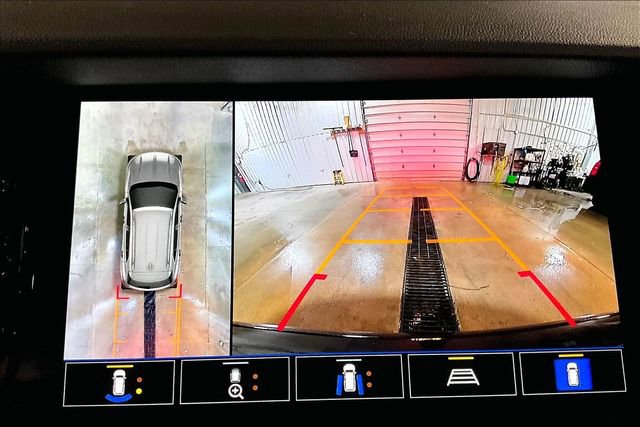 Used 2023 Buick Envision Avenir AWD/4WD image 24