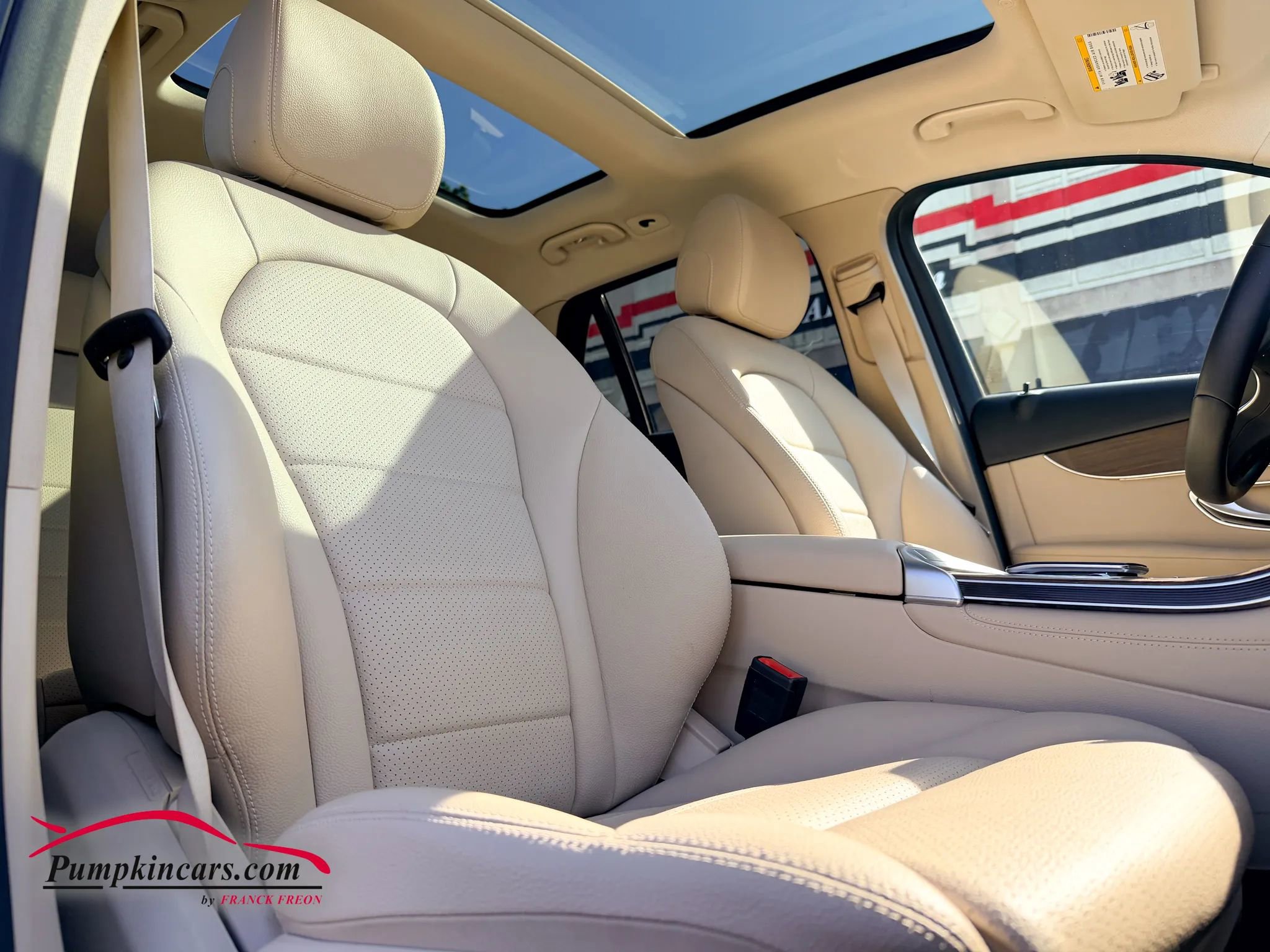 Used 2020 Mercedes-Benz GLC 300 4MATIC image 17
