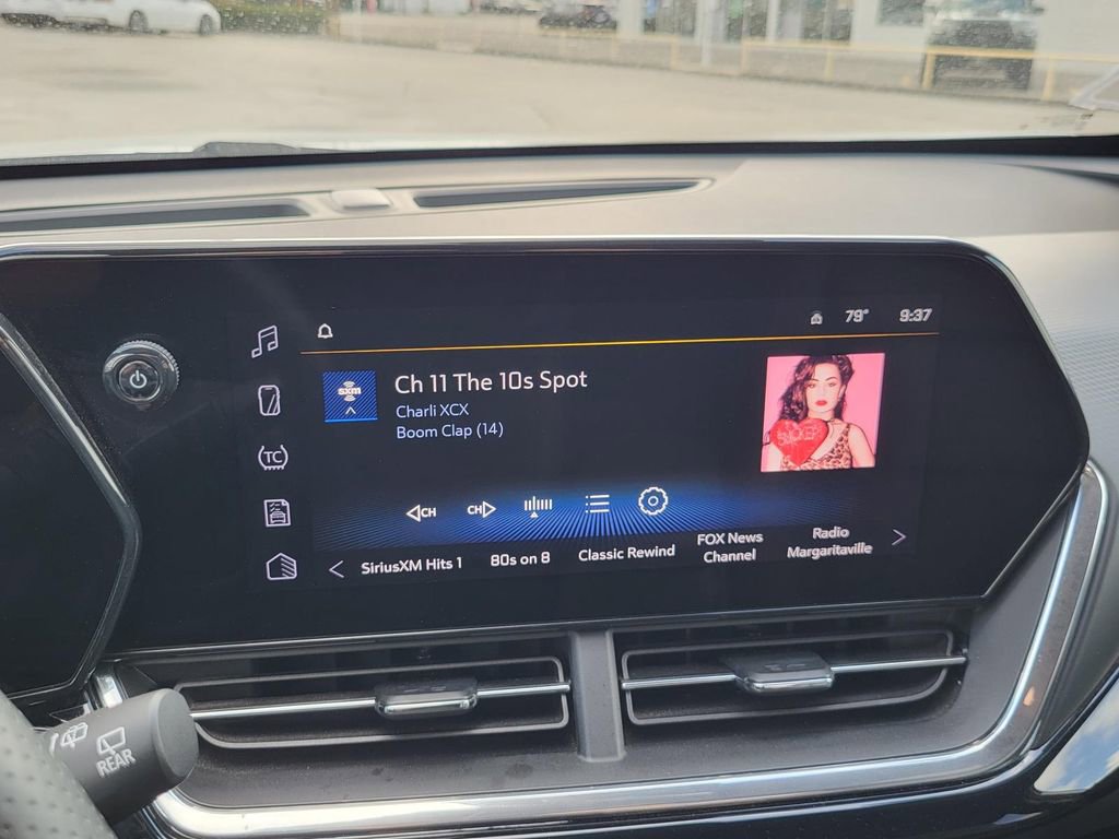 Used 2025 Chevrolet Trax RS image 26