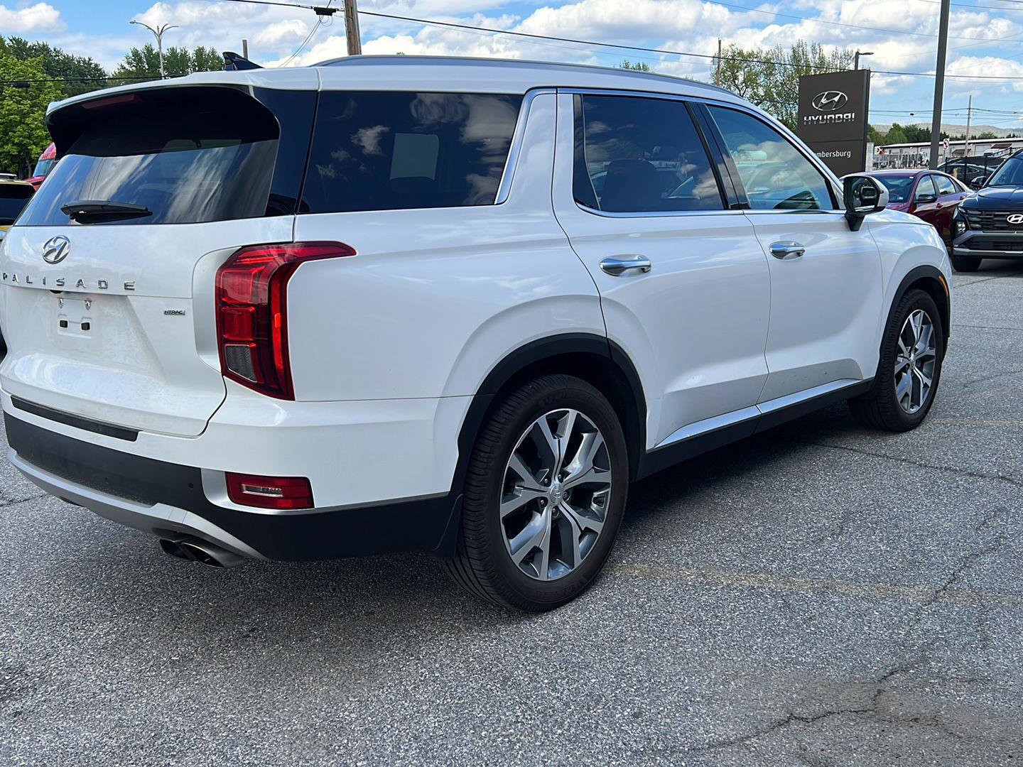 Used 2022 Hyundai Palisade SEL w/ 8P Bench Seat Package AWD/4WD image 5