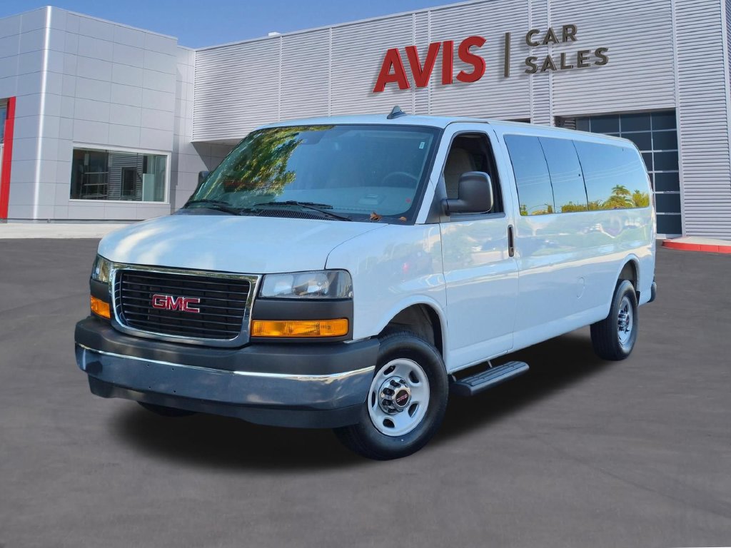 Used 2025 GMC Savana 3500 LT w/ LT Preferred Equipment Group RWD image 1