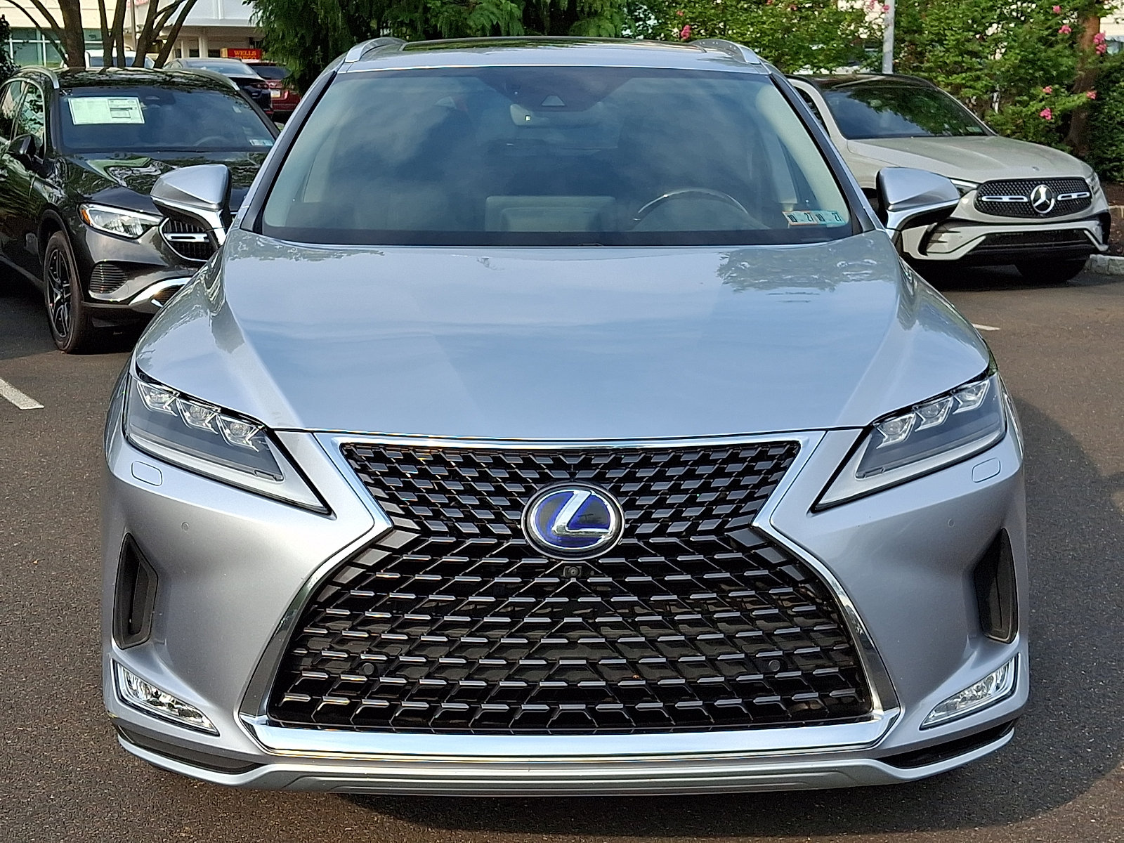 Used 2022 Lexus RX 450hL Luxury w/ Cold Area Package (CT) AWD/4WD image 2