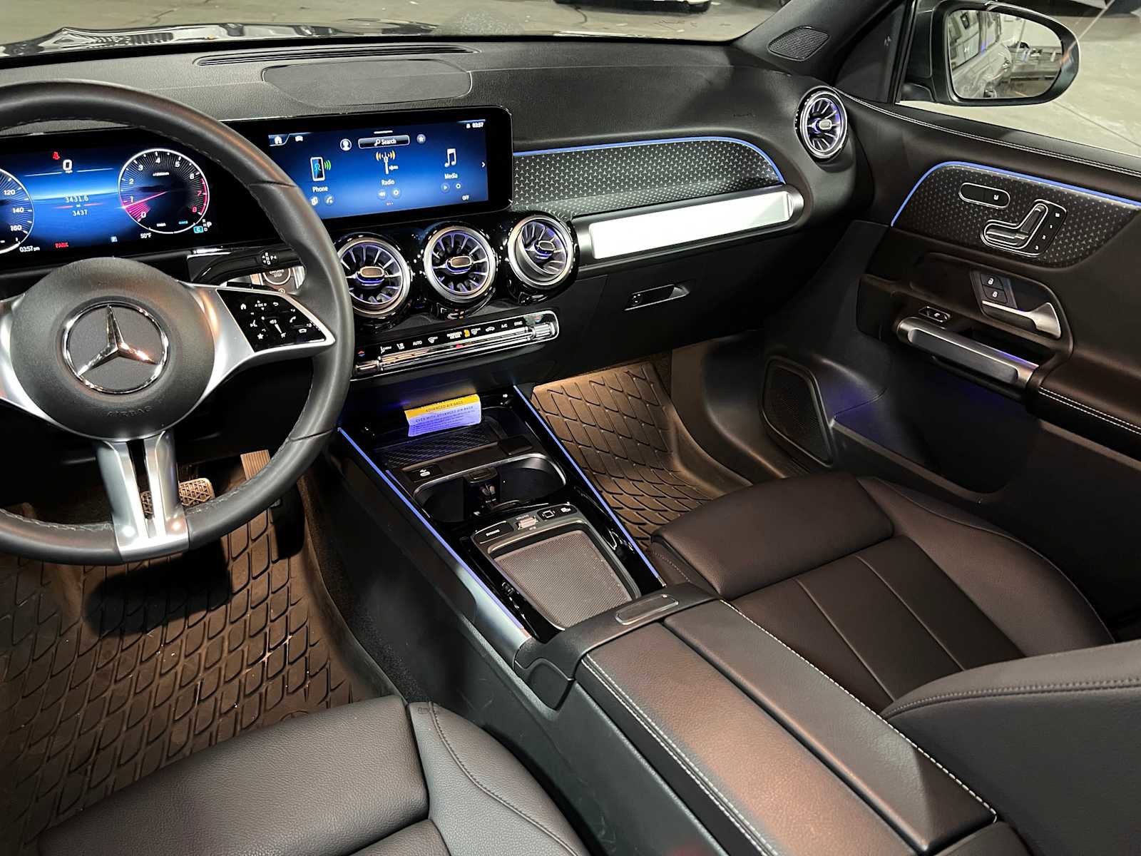 Certified 2025 Mercedes-Benz GLB 250 4MATIC image 37