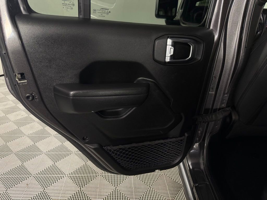 Used 2023 Jeep Wrangler Unlimited w/ Cold Weather Group AWD/4WD image 27