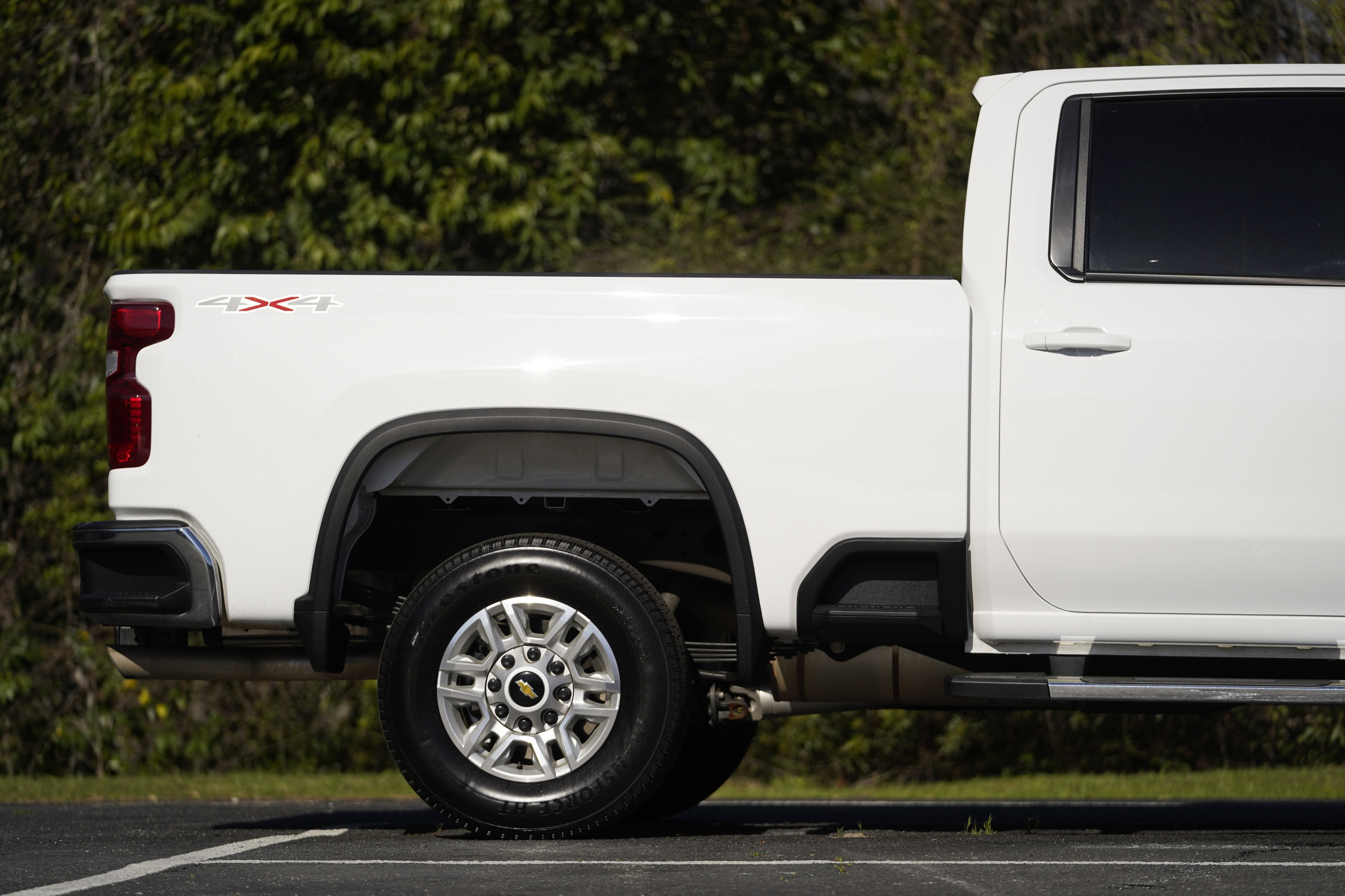 Used 2025 Chevrolet Silverado 2500 LT w/ Convenience Package AWD/4WD image 5