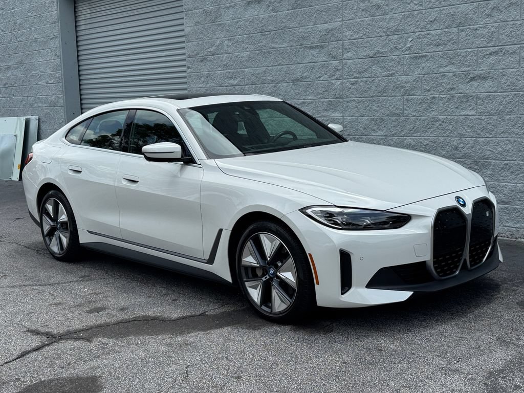 Used 2023 BMW i4 eDrive35 w/ Premium Package RWD image 6