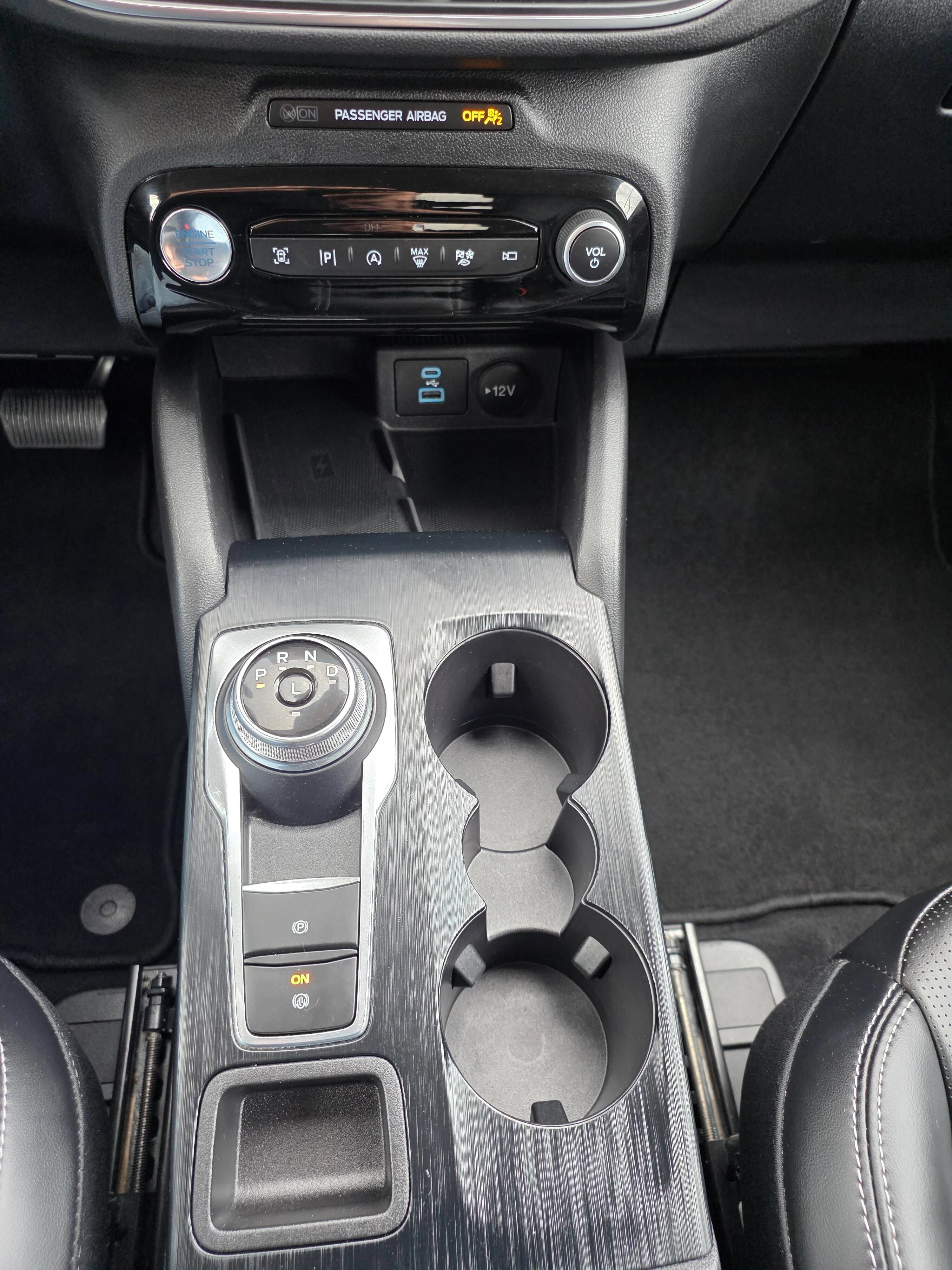 Used 2023 Ford Escape Platinum AWD/4WD image 17