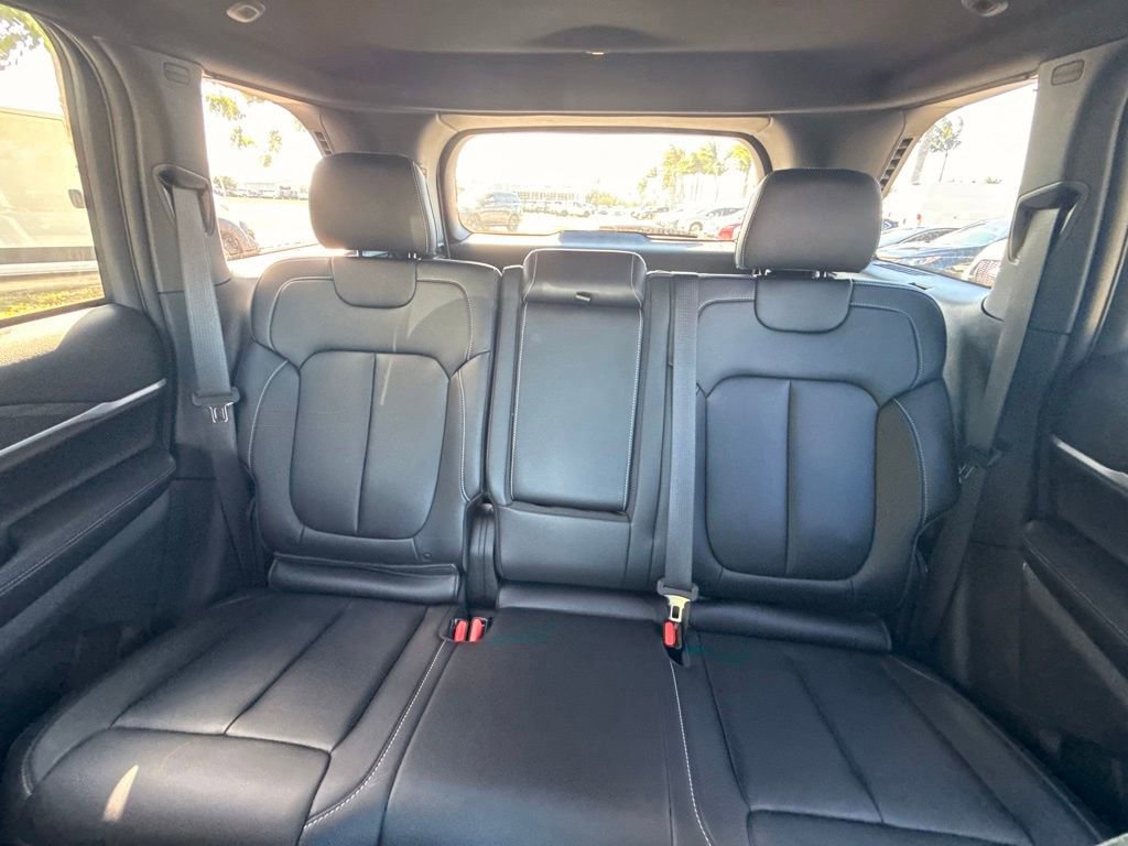 Certified 2025 Jeep Grand Cherokee Limited image 24