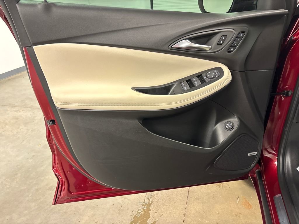 Certified 2025 Buick Encore GX Avenir w/ Avenir Technology Package image 21