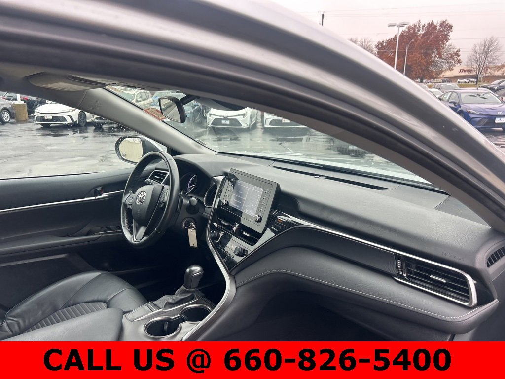 Used 2023 Toyota Camry SE image 9