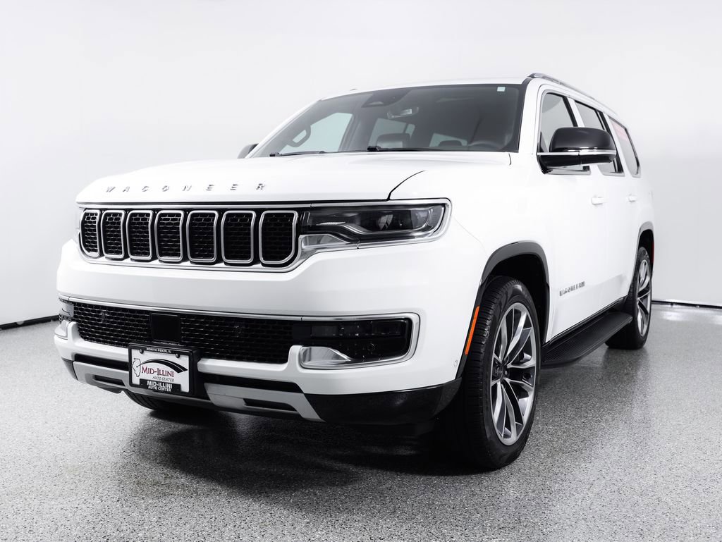 Used 2023 Jeep Wagoneer Series II w/ Premium Group I AWD/4WD image 3