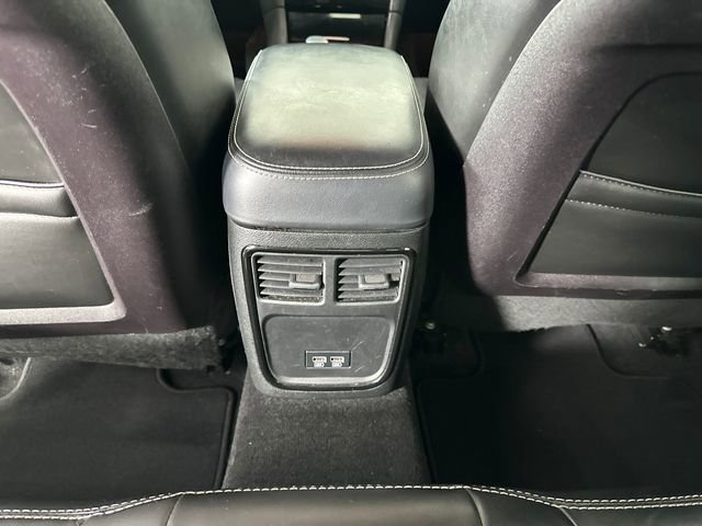 Used 2019 Chrysler 300 S AWD/4WD image 15