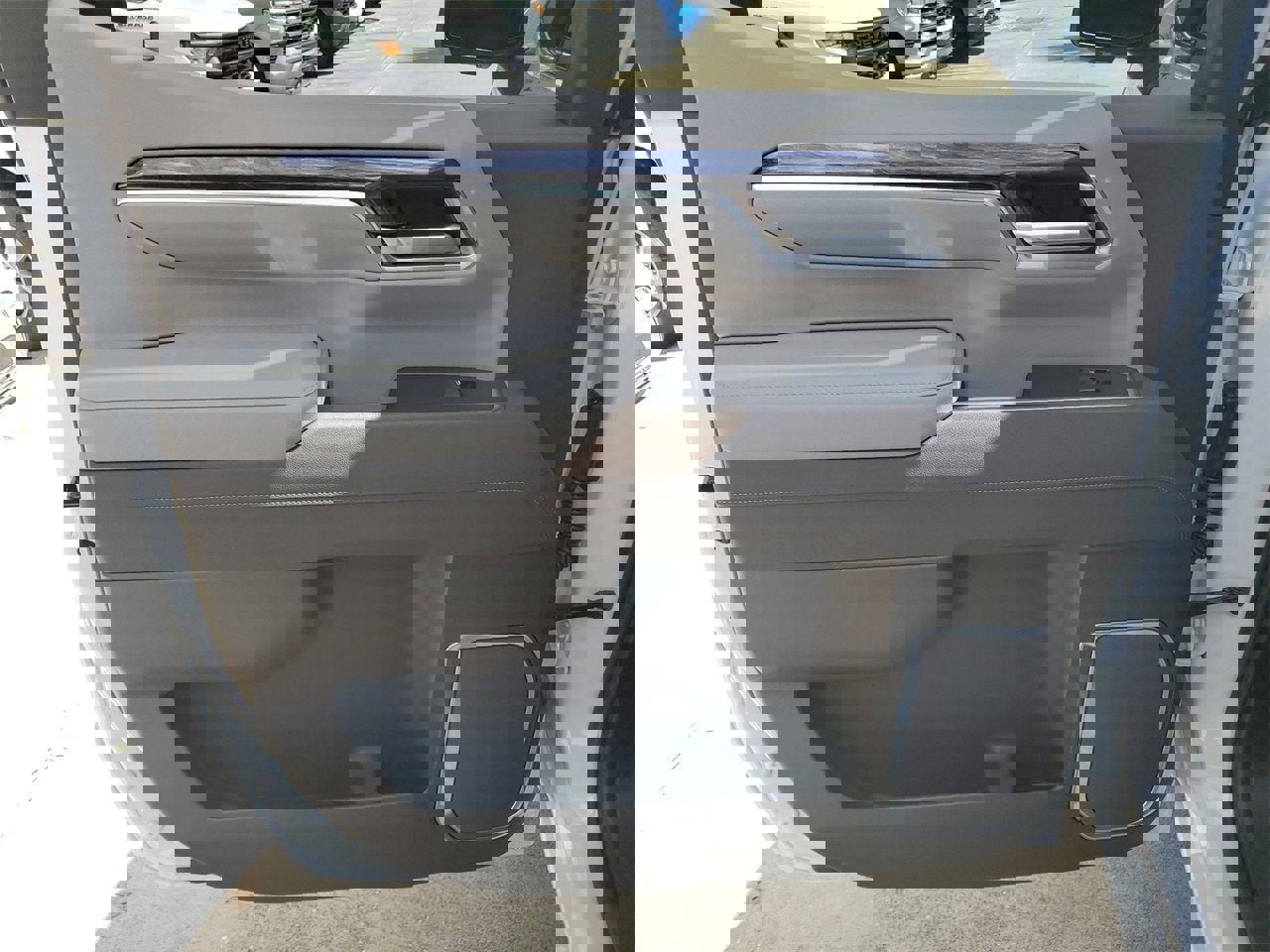 New 2026 Chevrolet Silverado 1500 LTZ w/ LTZ Premium Package image 8