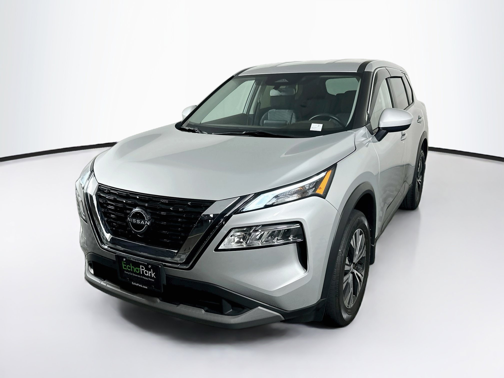 Used 2023 Nissan Rogue SV AWD/4WD image 3