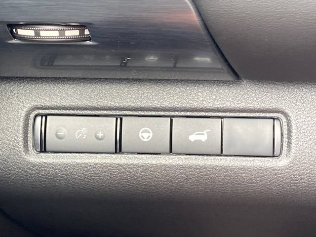 New 2026 Nissan Pathfinder Rock Creek AWD/4WD image 15