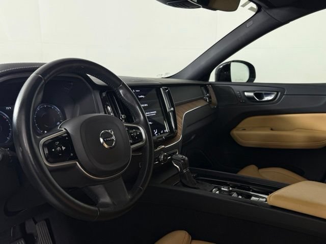 Used 2021 Volvo XC60 T5 Inscription w/ Protection Package Premier FWD image 4