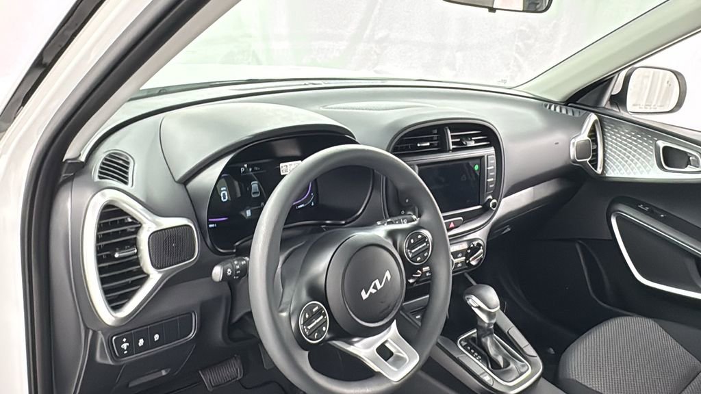 New 2025 Kia Soul LX image 34