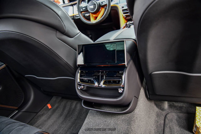 Used 2024 Bentley Flying Spur W12 image 27