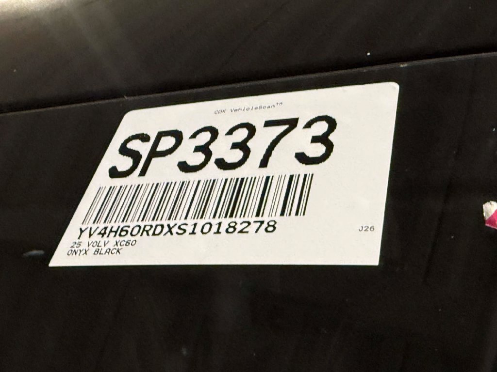 Used 2025 Volvo XC60 T8 Ultra w/ Protection Package Premier AWD/4WD image 7