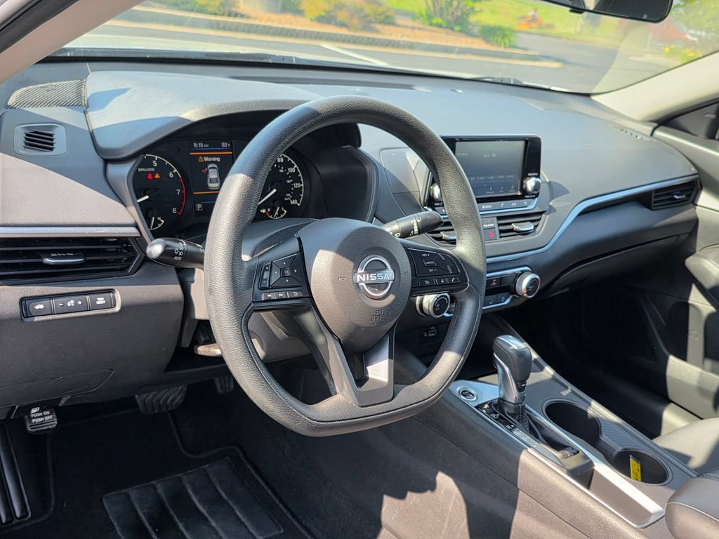 Used 2024 Nissan Altima 2.5 S FWD image 11