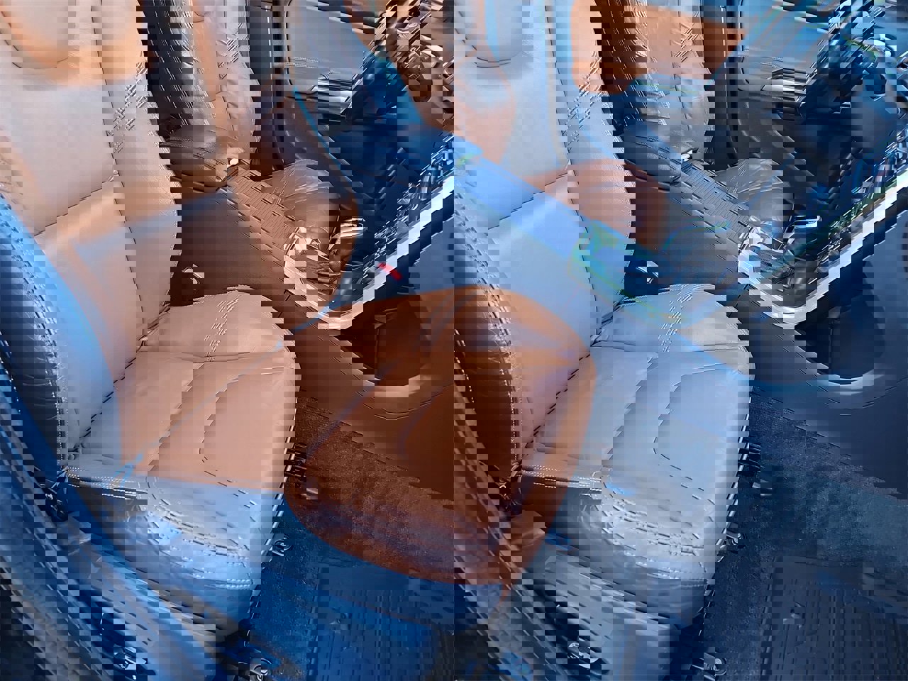 Used 2015 Volvo V60 T5 Platinum image 10