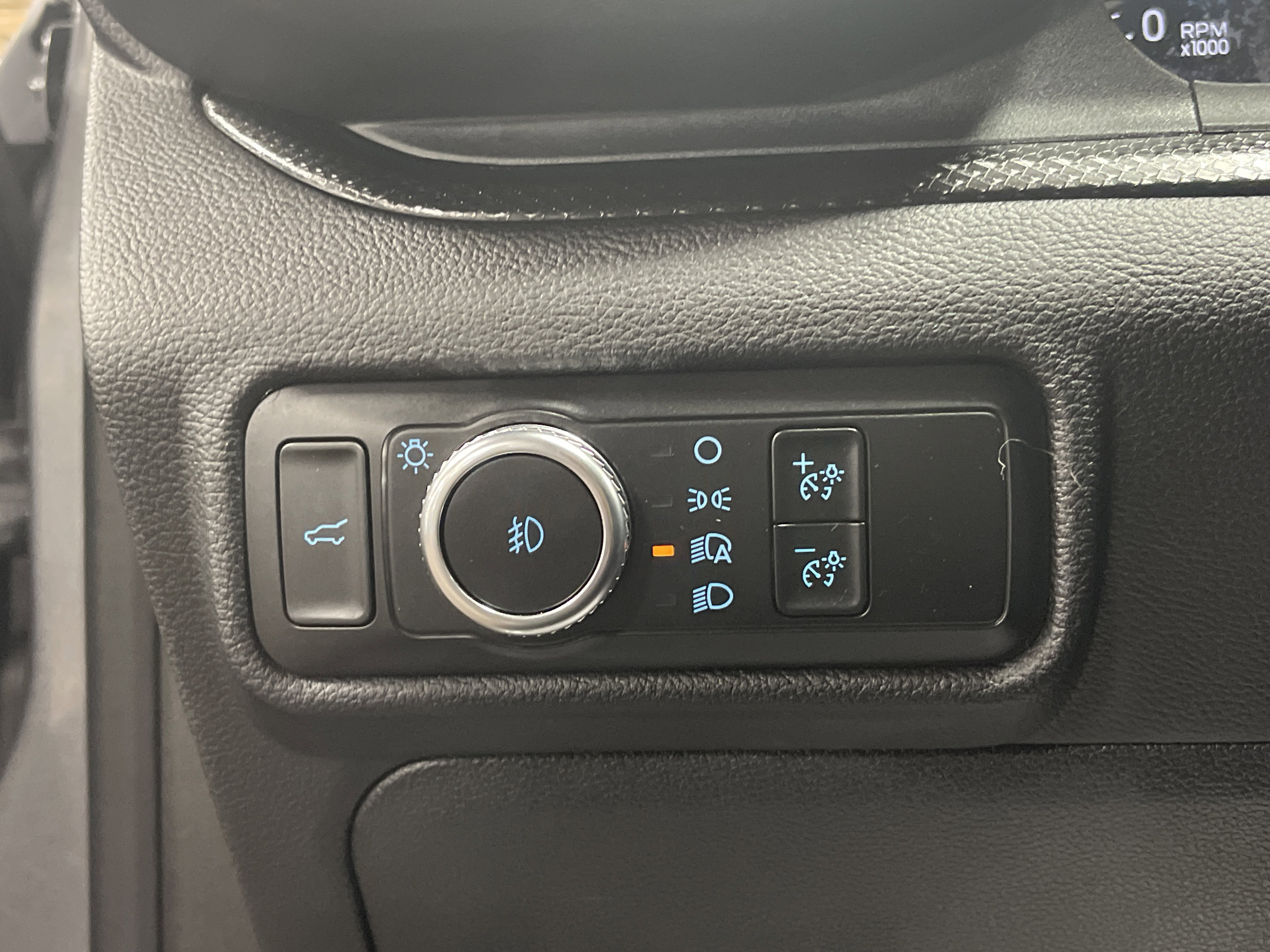 Used 2022 Ford Explorer ST-Line image 21