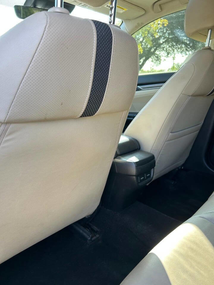 Used 2019 Honda Civic Touring image 37