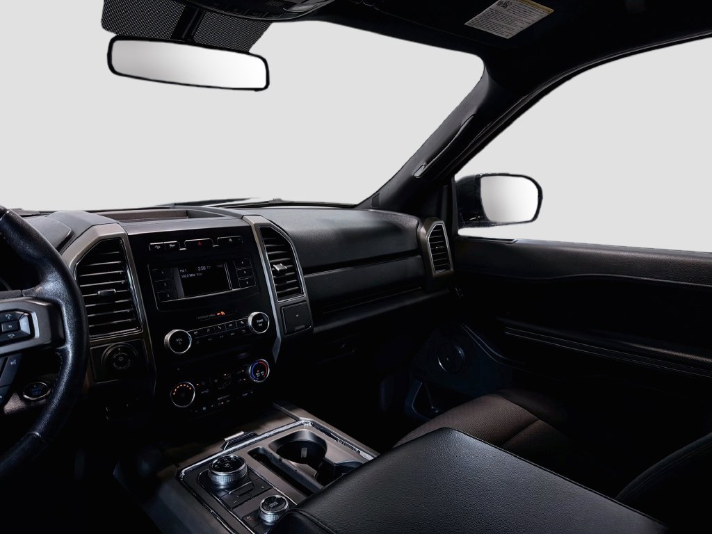 Used 2018 Ford Expedition XLT AWD/4WD image 22
