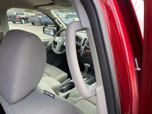Used 2015 Nissan Frontier SV w/ SV Value Truck Package RWD image 44