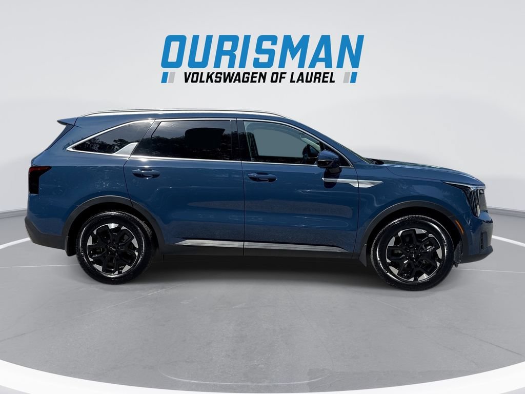 Used 2025 Kia Sorento S w/ Panoramic Sunroof Package FWD image 9
