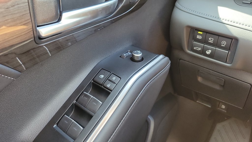 New 2026 Toyota Highlander Limited AWD/4WD image 28