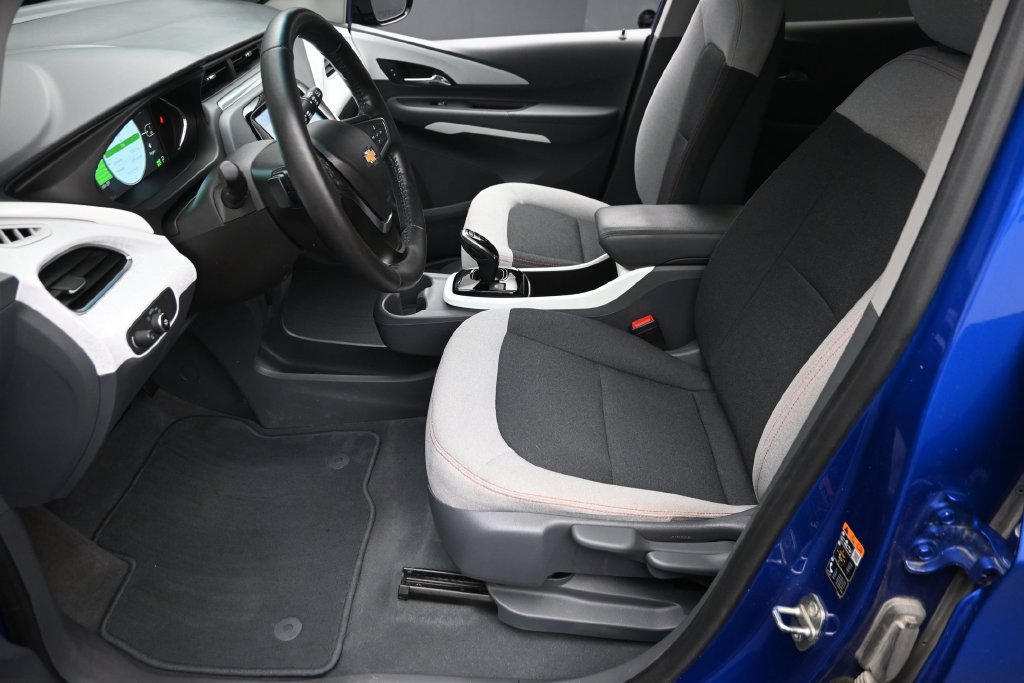Used 2017 Chevrolet Bolt LT FWD image 16