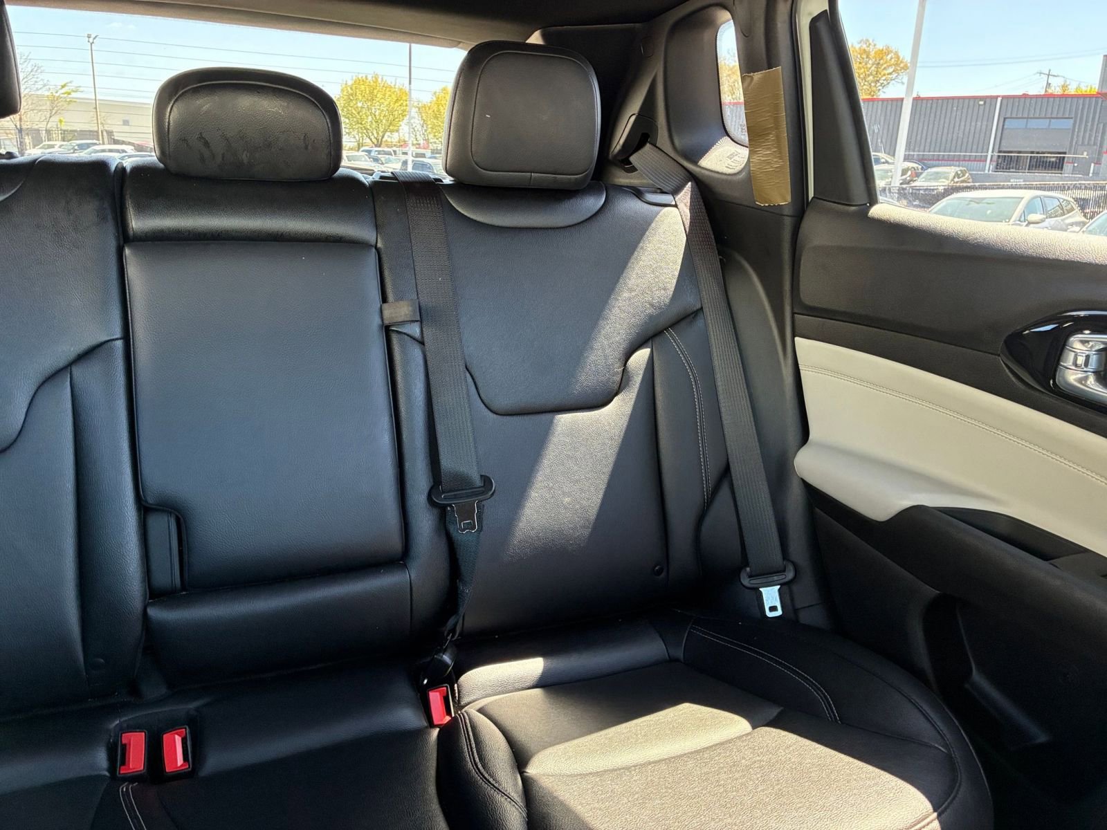 Used 2025 Jeep Compass Limited image 38