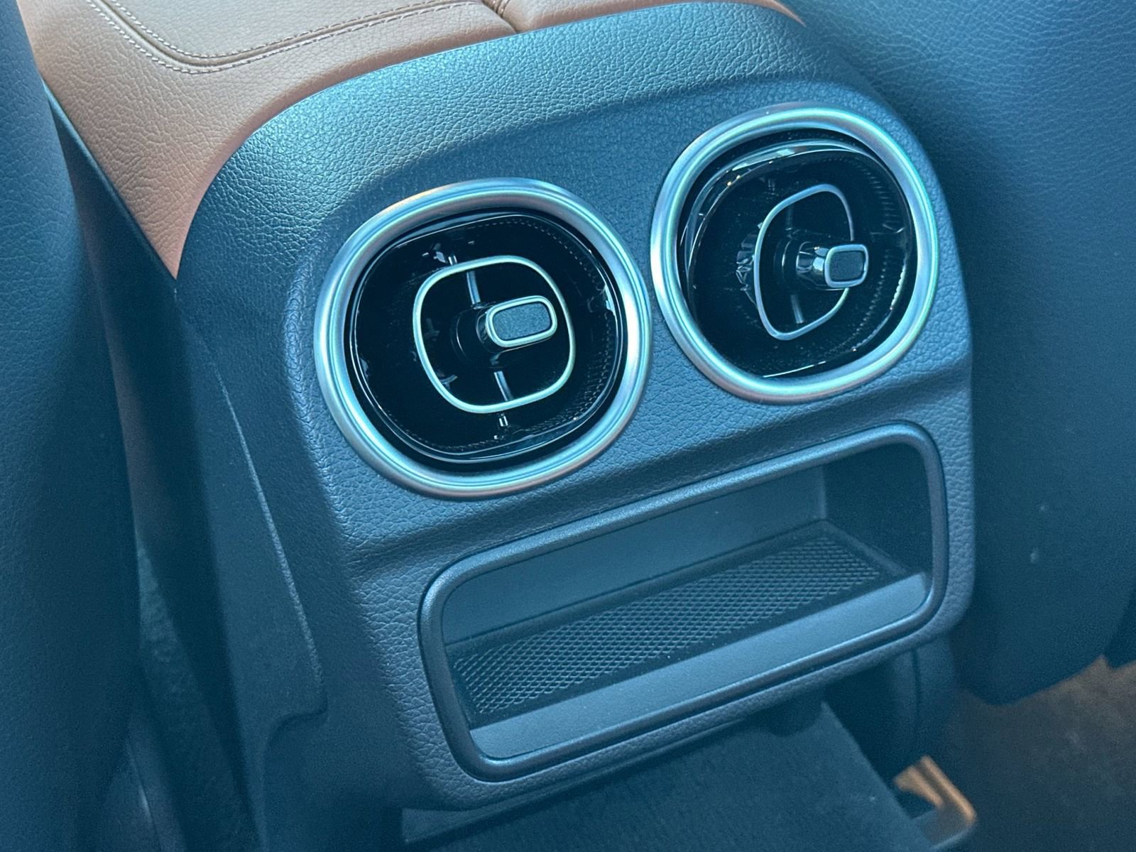 Certified 2025 Mercedes-Benz C 300 Sedan image 14