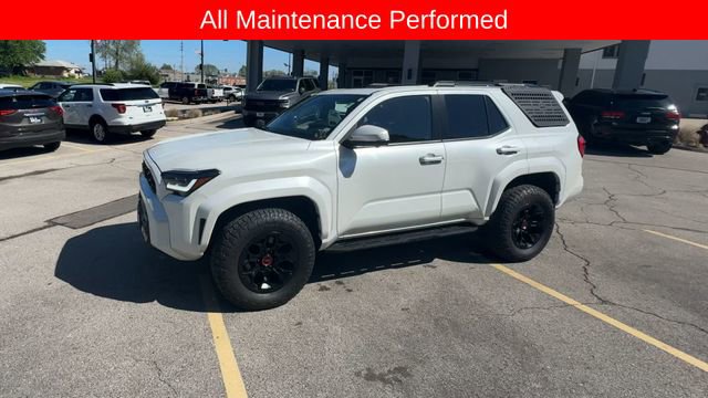 Used 2025 Toyota 4Runner Limited AWD/4WD image 4