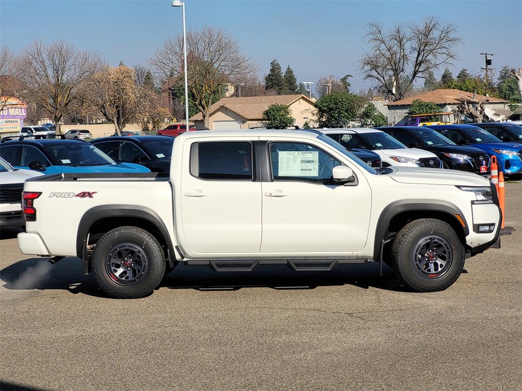 New 2026 Nissan Frontier PRO-4X w/ Pro-4x Convenience Package image 3