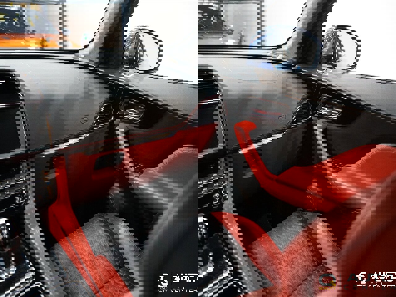 Used 2020 Jaguar F-PACE SVR image 27