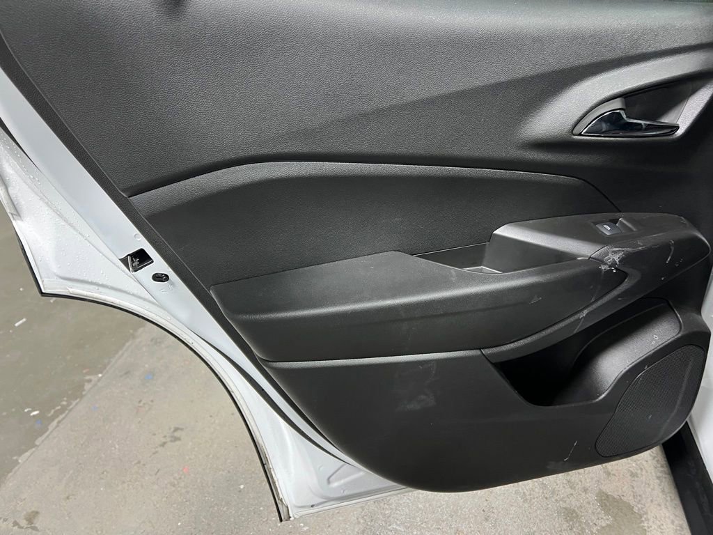 Used 2025 Chevrolet Trax LT image 18