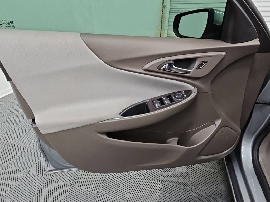 Used 2024 Chevrolet Malibu LT FWD image 28